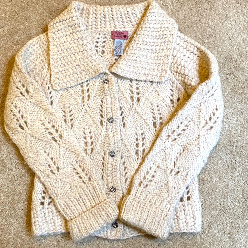 Beautiful hand knit sweater by Dollie